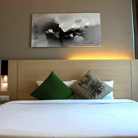 The Manor Luxury Suites & Apartments